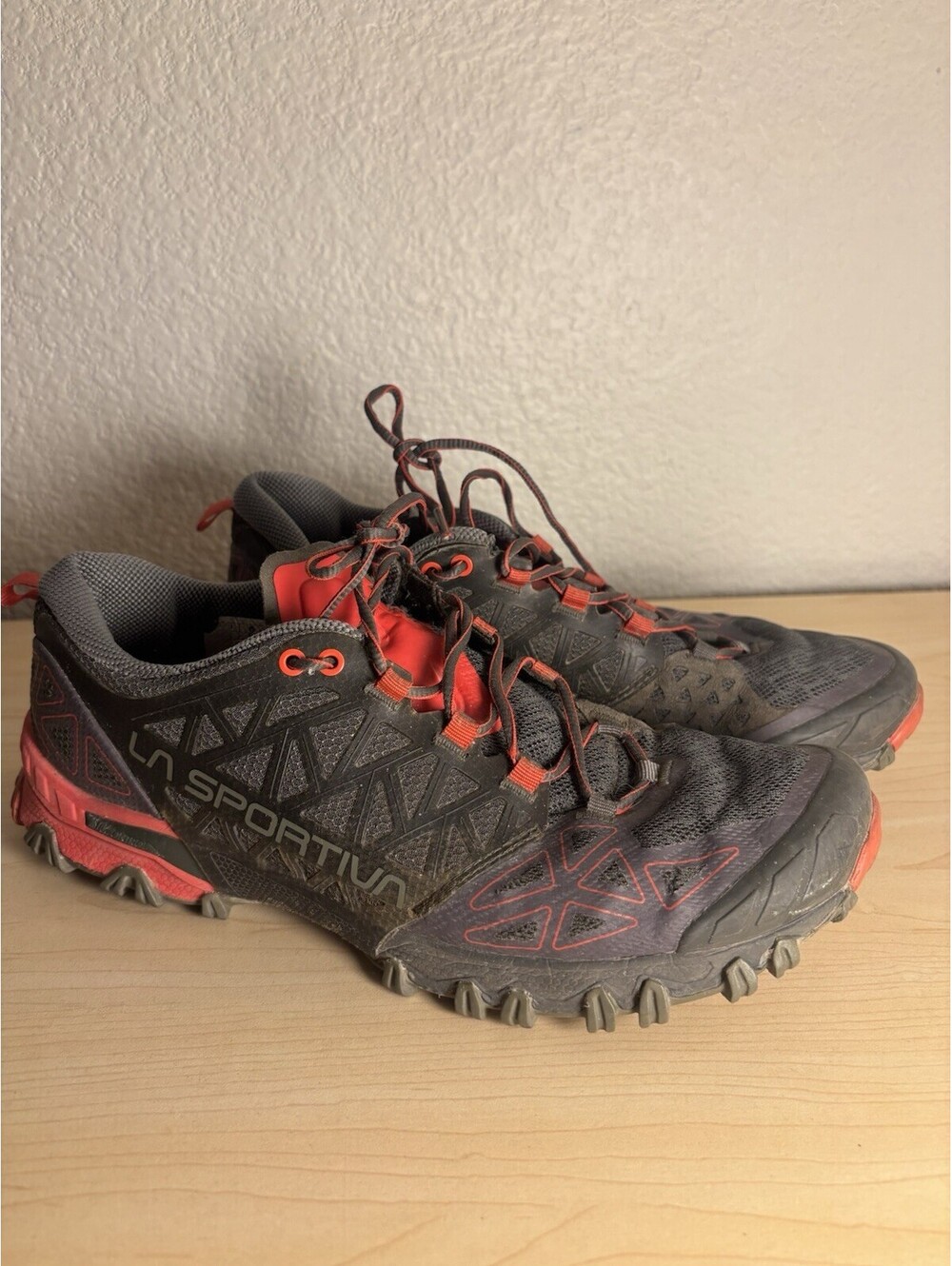 La Sportiva Ortholite Women's Bushido II Running Sneaker Gray Size 9.5
